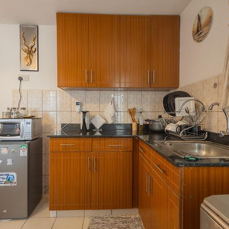 Furnished 1 Bedroom Apartment In Nairobi. 15 Mins To Cbd. Free Wi-Fi & Parking Exterior foto