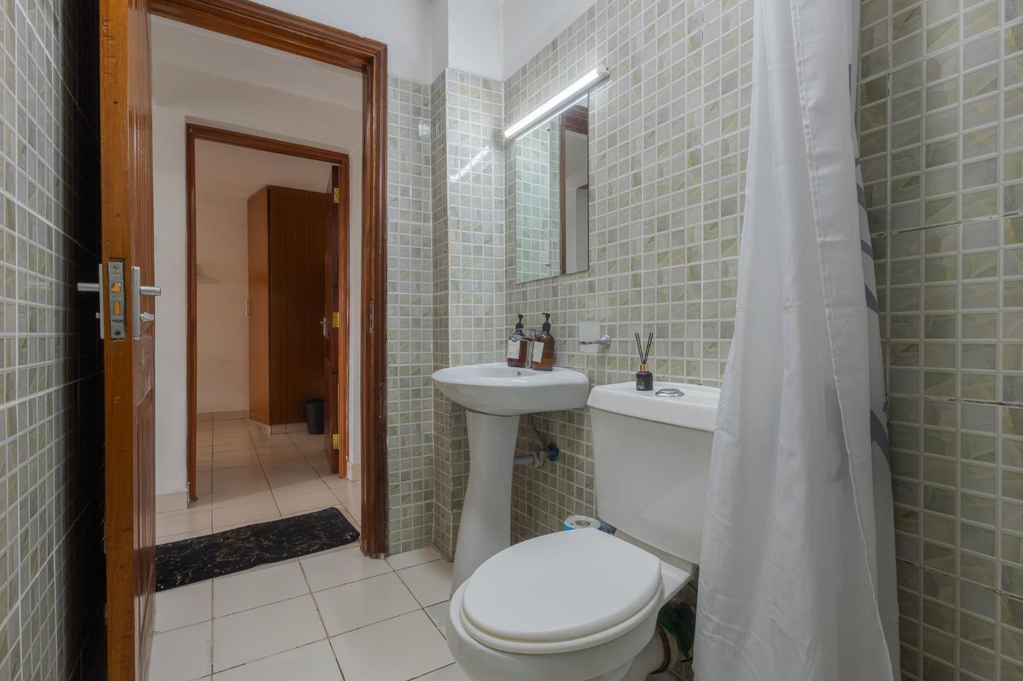 Furnished 1 Bedroom Apartment In Nairobi. 15 Mins To Cbd. Free Wi-Fi & Parking Exterior foto